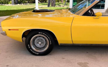 Plymouth-Barracuda-Cabriolet-1970-Yellow-White-0-2