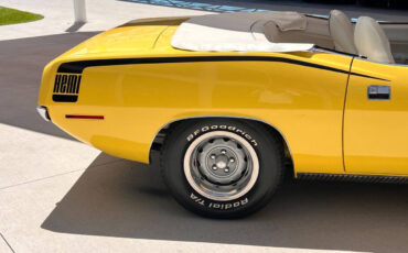 Plymouth-Barracuda-Cabriolet-1970-Yellow-White-0-9