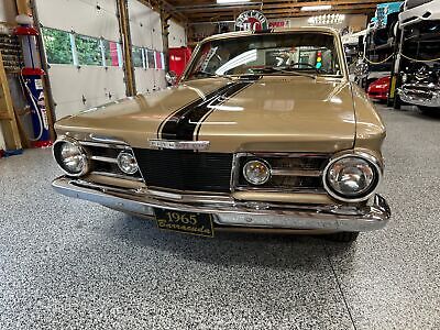 Plymouth-Barracuda-Coupe-1965-Gold-Gold-49122-15