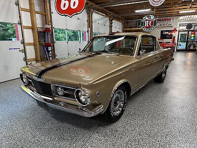 Plymouth-Barracuda-Coupe-1965-Gold-Gold-49122-2