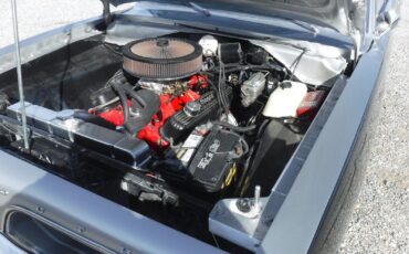 Plymouth-Barracuda-Coupe-1967-Silver-Black-4828-13