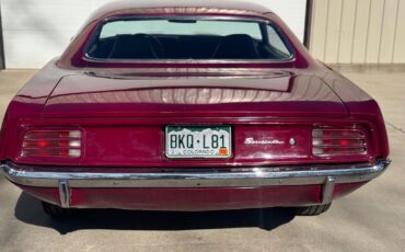 Plymouth-Barracuda-Coupe-1970-Burgundy-Black-99999-2