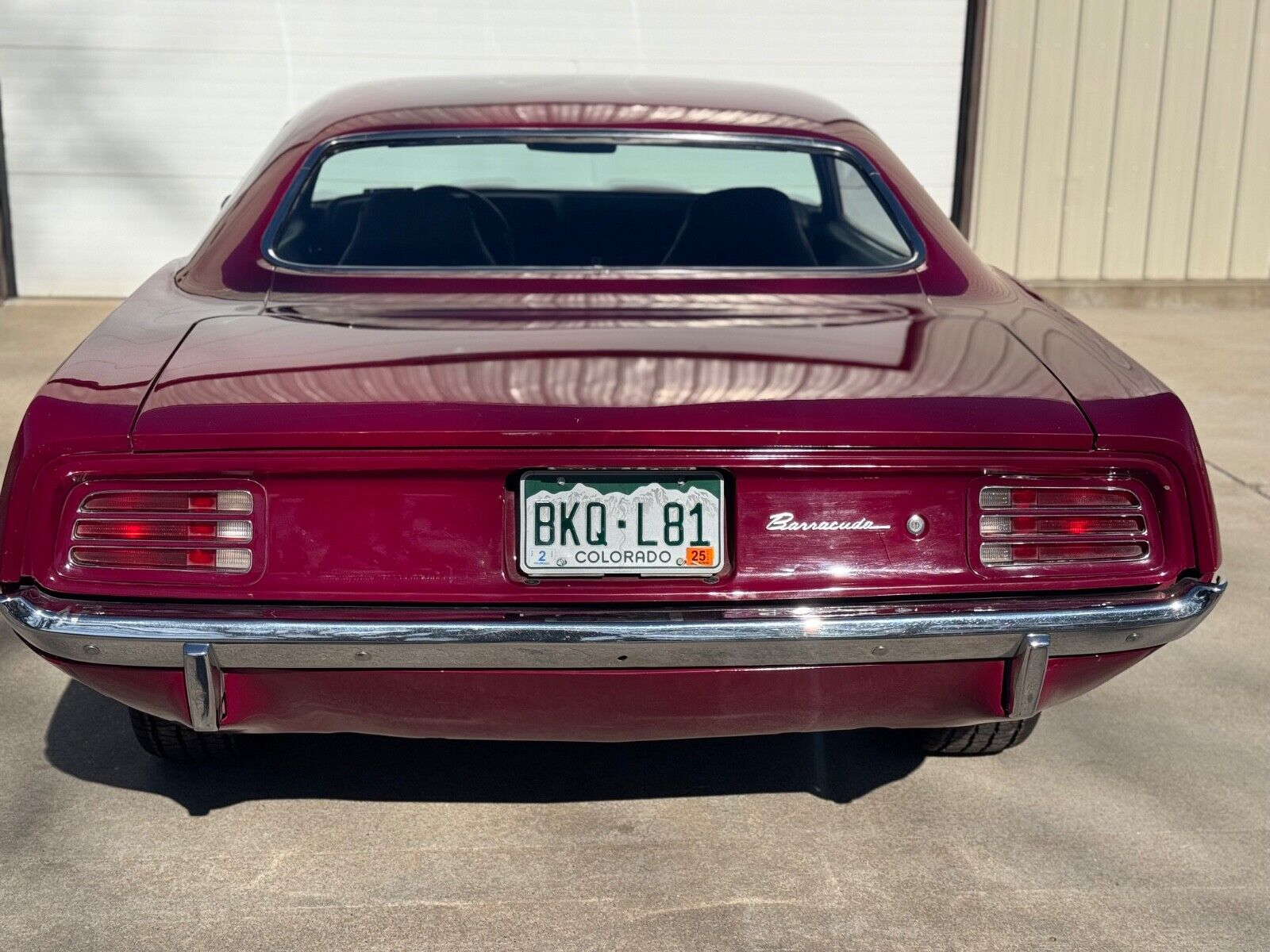 Plymouth-Barracuda-Coupe-1970-Burgundy-Black-99999-2