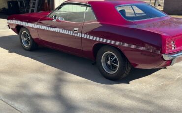 Plymouth-Barracuda-Coupe-1970-Burgundy-Black-99999-3