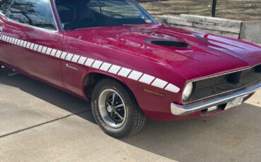 Plymouth-Barracuda-Coupe-1970-Burgundy-Black-99999-4