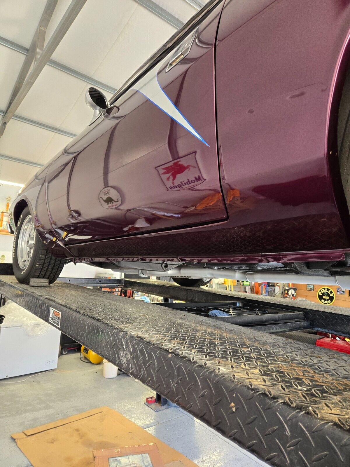 Plymouth-Barracuda-Coupe-1970-silver-over-prowler-purple-Black-1461-29