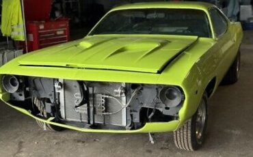 Plymouth-Barracuda-Coupe-1973-Green-0-6