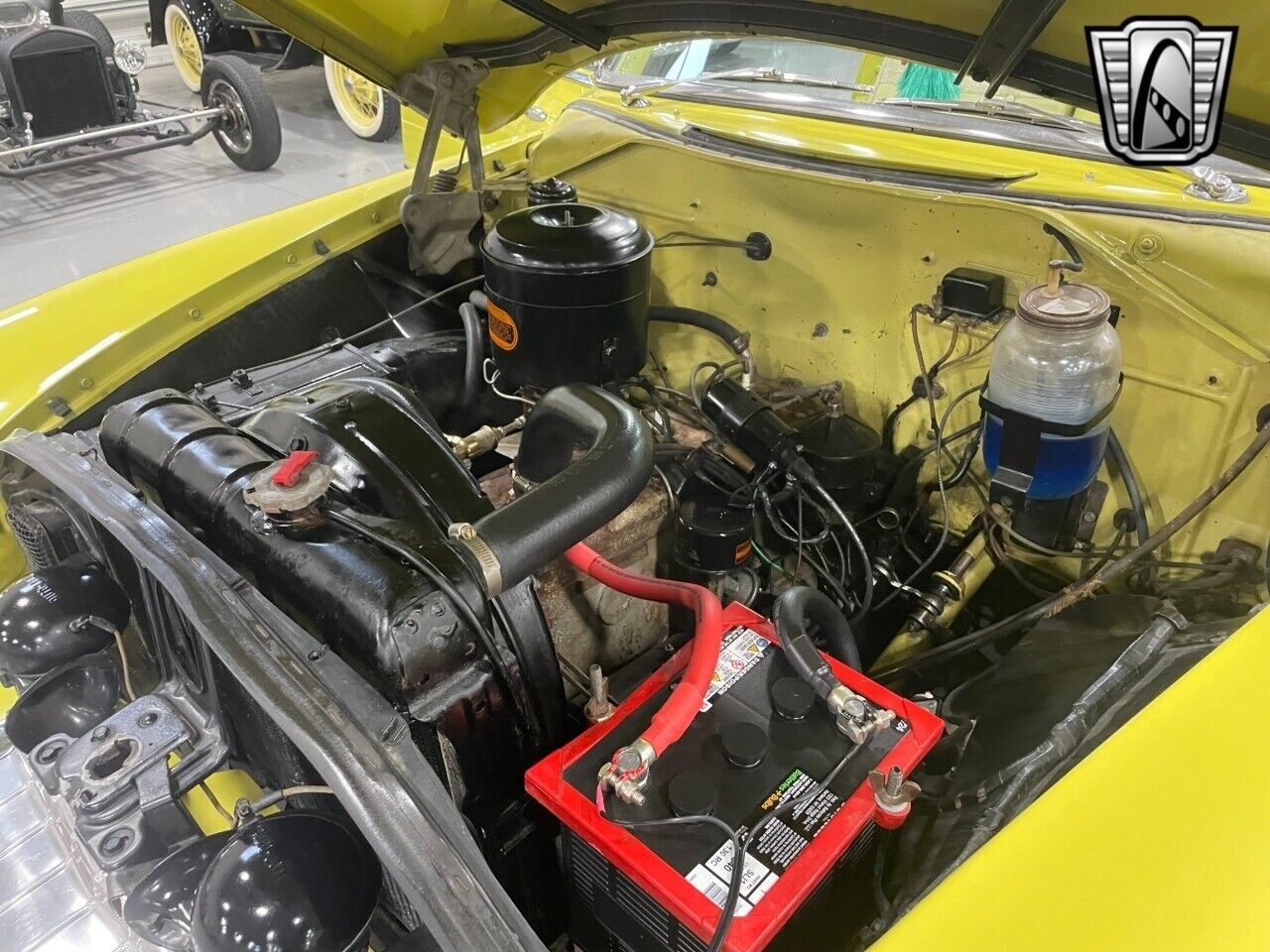 Plymouth-Belvedere-Cabriolet-1954-Yellow-Yellow-57095-9