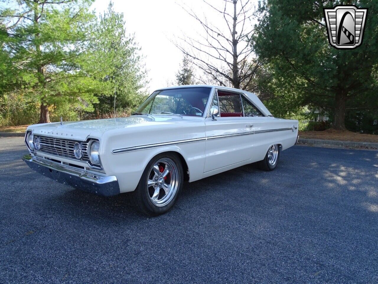 Plymouth-Belvedere-Coupe-1966-White-Red-25750-2