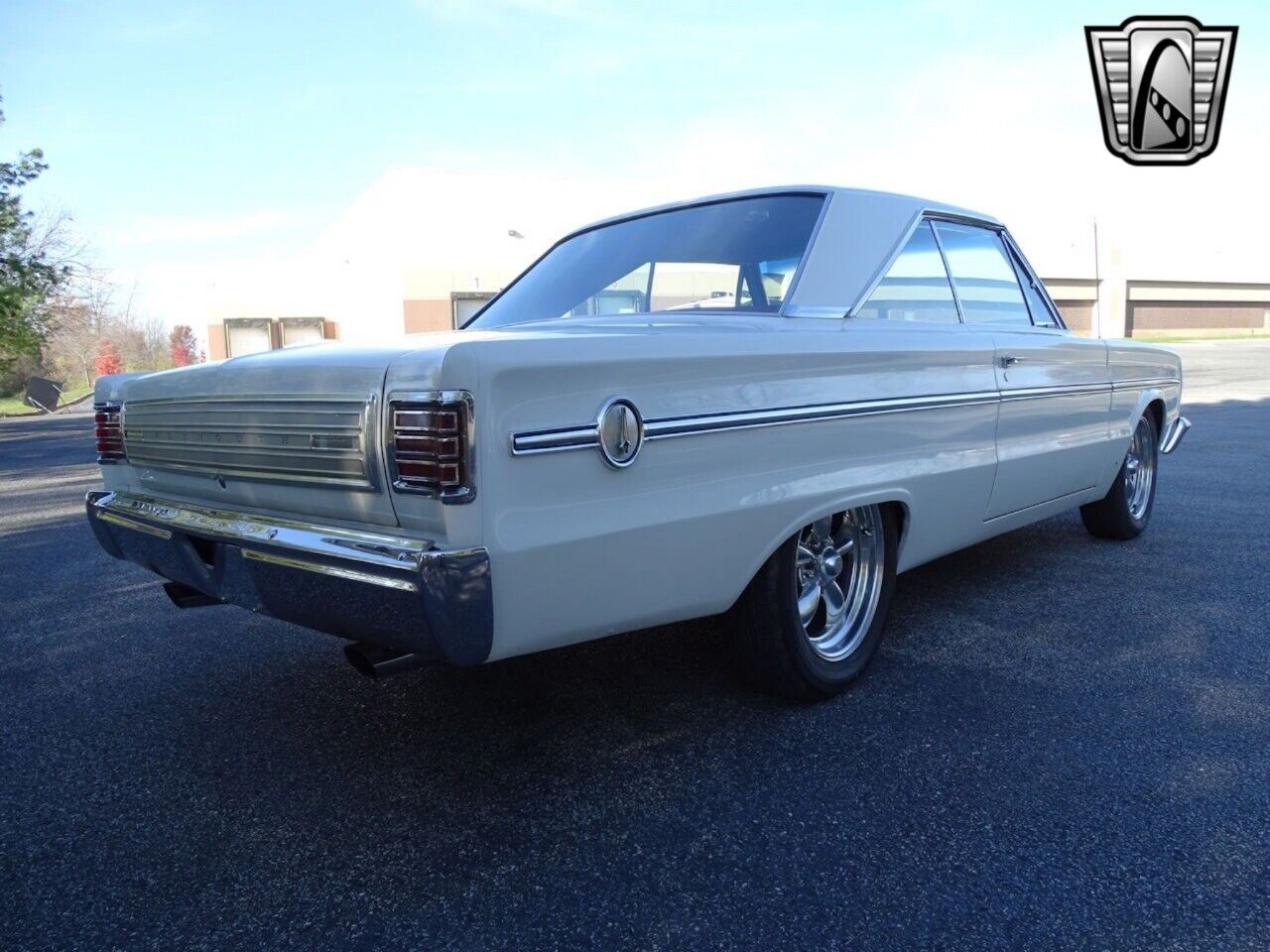 Plymouth-Belvedere-Coupe-1966-White-Red-25750-6