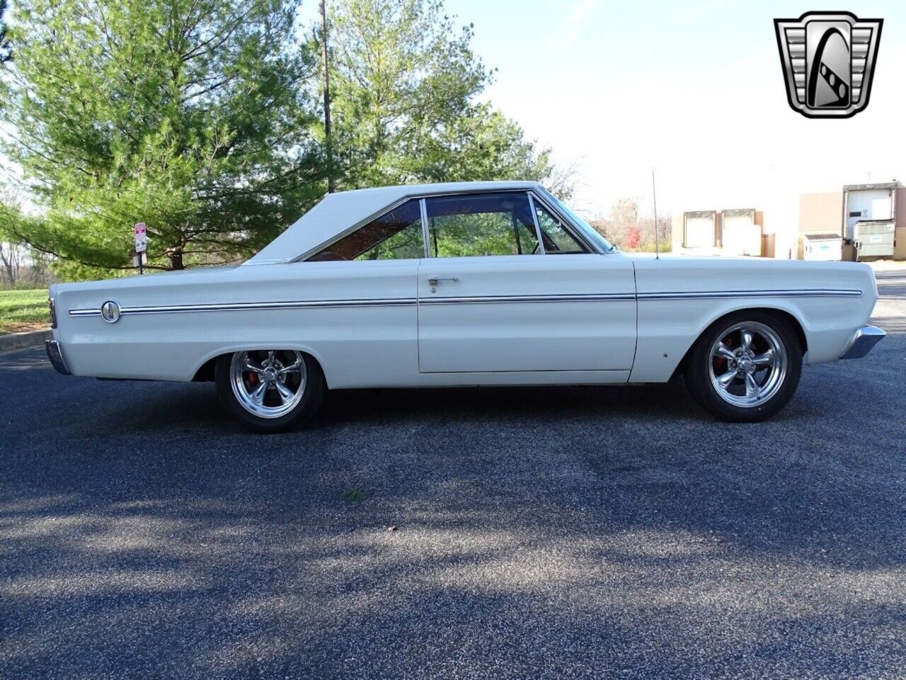 Plymouth-Belvedere-Coupe-1966-White-Red-25750-7