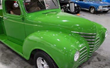 Plymouth-Commercial-Pickup-1939-Green-Tan-17523-8