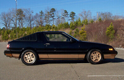 Plymouth-Conquest-Coupe-1984-Black-Tan-104635-4