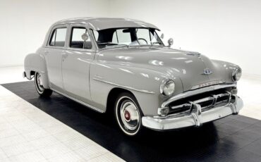 Plymouth-Cranbrook-Berline-1951-Gray-Gray-98436-6