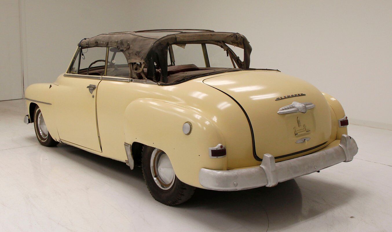 Plymouth-Cranbrook-Cabriolet-1951-Yellow-Red-16388-2