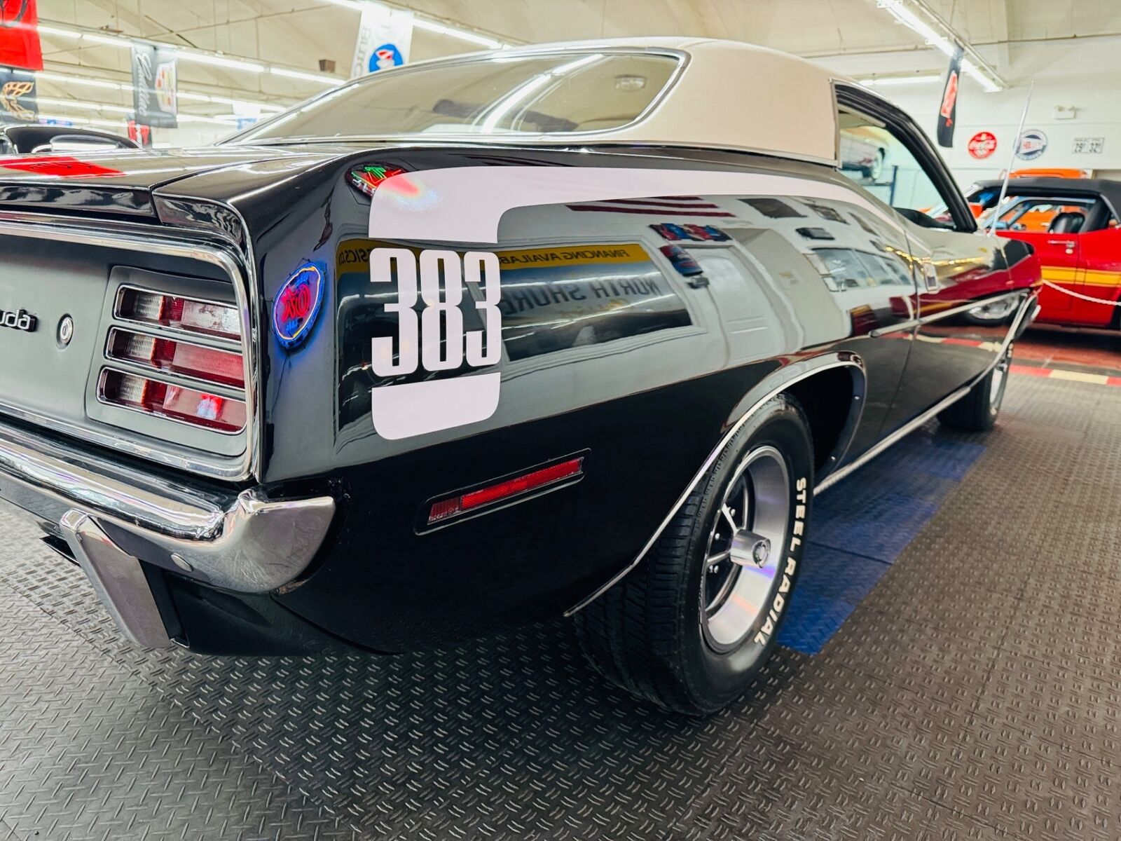 Plymouth-Cuda-1970-Black-White-8280-28