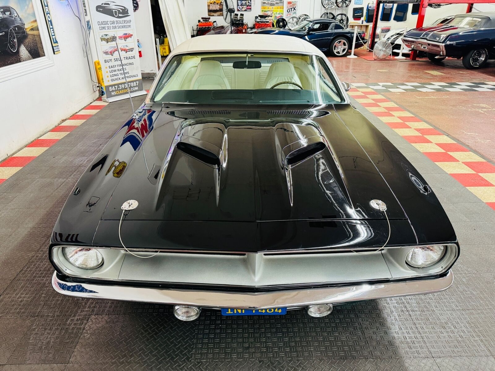 Plymouth-Cuda-1970-Black-White-8280-4