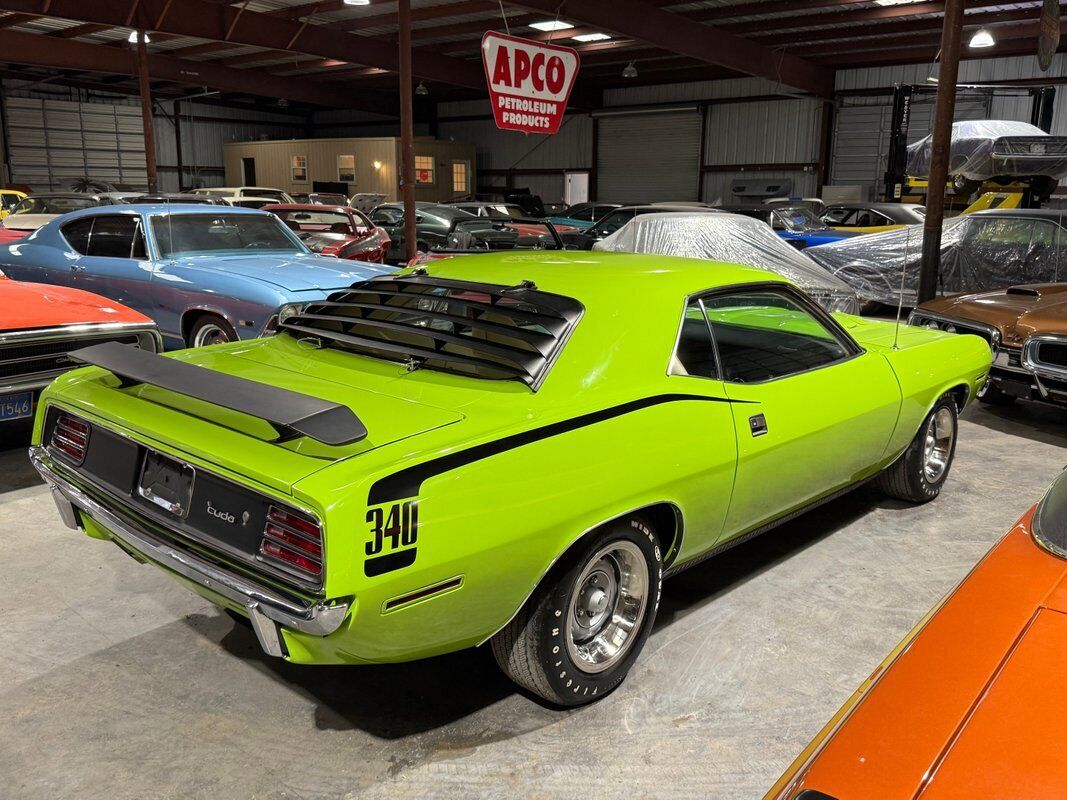 Plymouth-Cuda-1970-Green-White-0-2