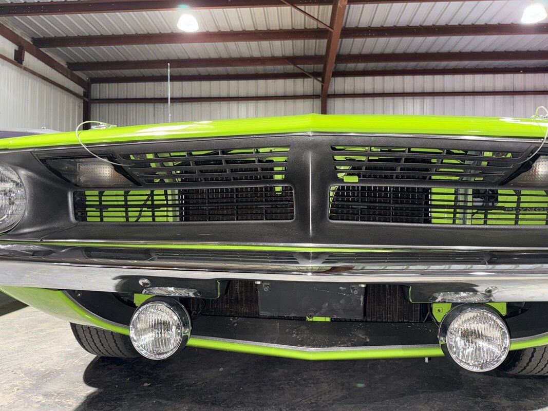 Plymouth-Cuda-1970-Green-White-0-26