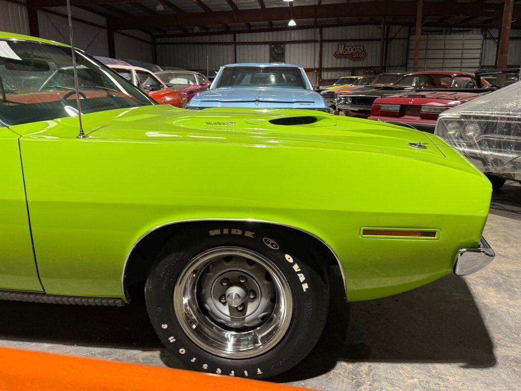 Plymouth-Cuda-1970-Green-White-0-31