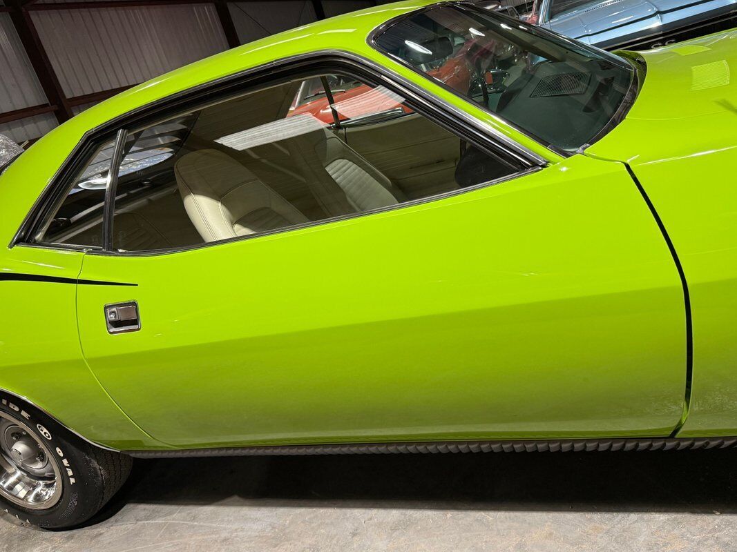 Plymouth-Cuda-1970-Green-White-0-32