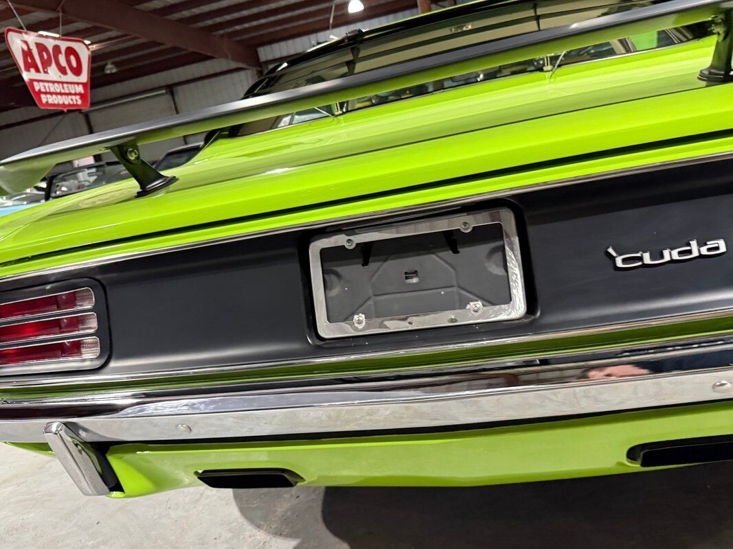 Plymouth-Cuda-1970-Green-White-0-35