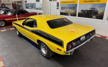 Plymouth-Cuda-1973-Yellow-Black-159938-2