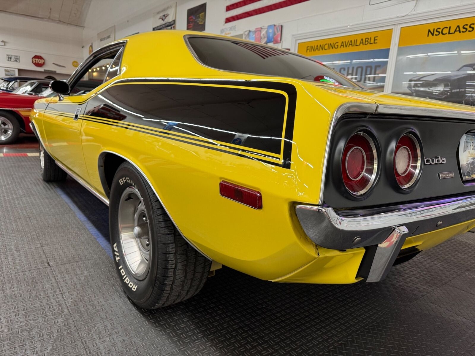 Plymouth-Cuda-1973-Yellow-Black-159938-20