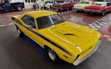 Plymouth-Cuda-1973-Yellow-Black-159938-31