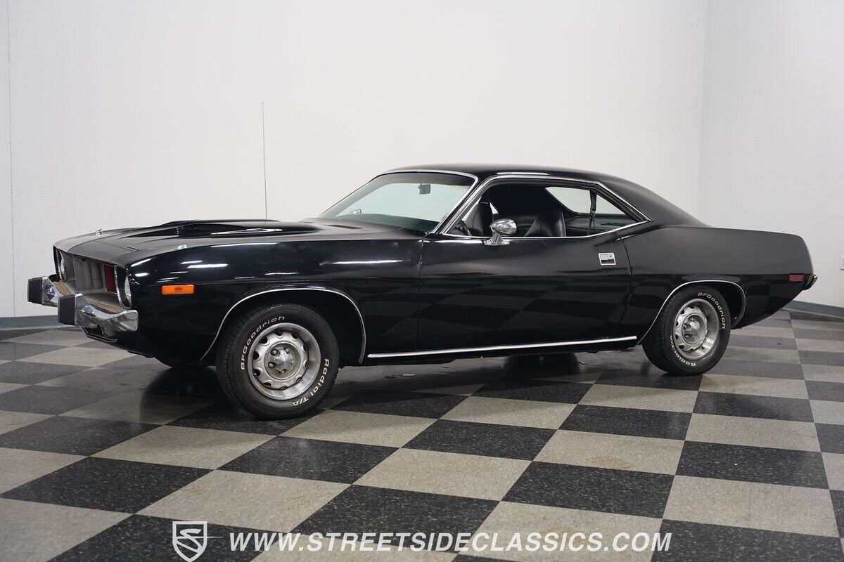 Plymouth-Cuda-1974-Black-Black-37115-7