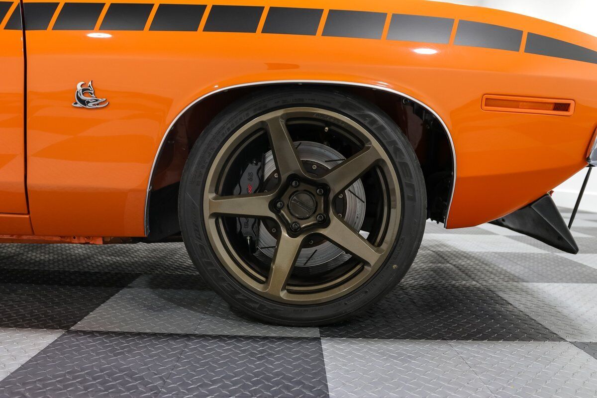 Plymouth-Cuda-Coupe-1970-Orange-Black-87138-18