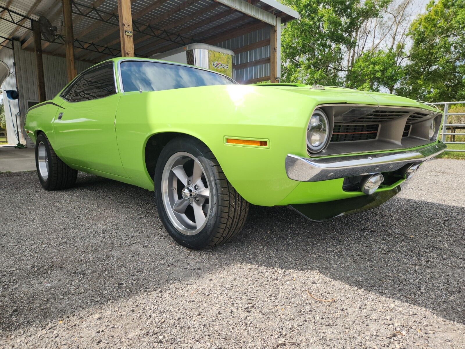 Plymouth-Cuda-Coupe-1973-Green-Black-53108-21