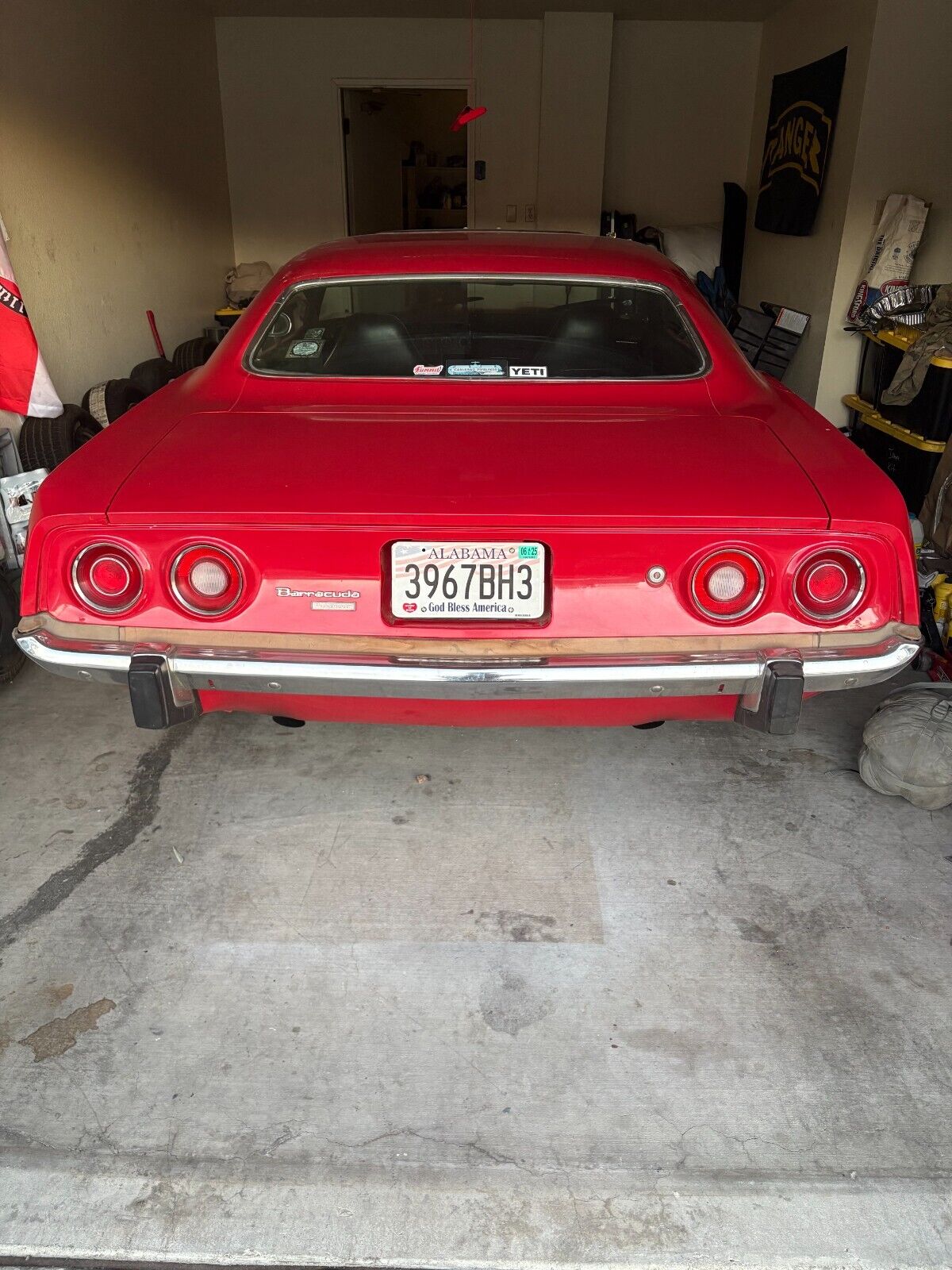 Plymouth-Cuda-Coupe-1973-Red-Black-165630-9