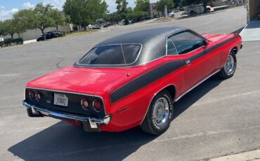 Plymouth-Cuda-Coupe-1973-Red-Black-57936-5