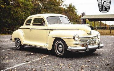 Plymouth-Deluxe-1948-Yellow-Tan-10651-8