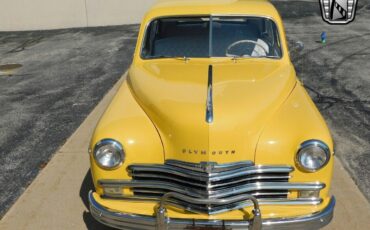 Plymouth-Deluxe-Berline-1949-Yellow-White-38732-3