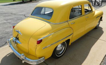 Plymouth-Deluxe-Berline-1949-Yellow-White-38732-4