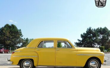 Plymouth-Deluxe-Berline-1949-Yellow-White-38732-9