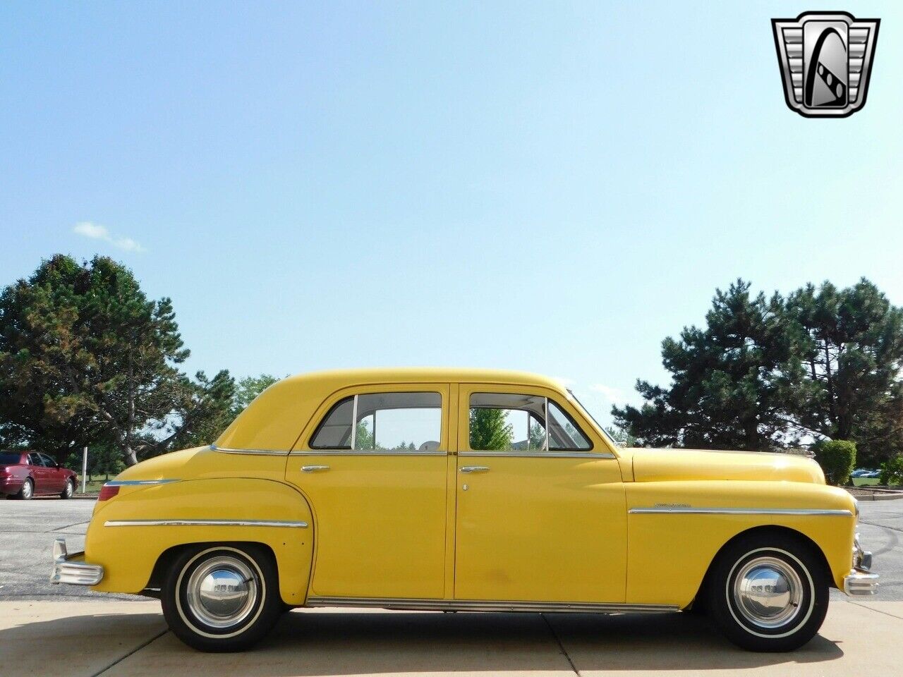 Plymouth-Deluxe-Berline-1949-Yellow-White-38732-9