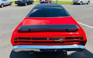 Plymouth-Duster-1971-Red-Black-0-4