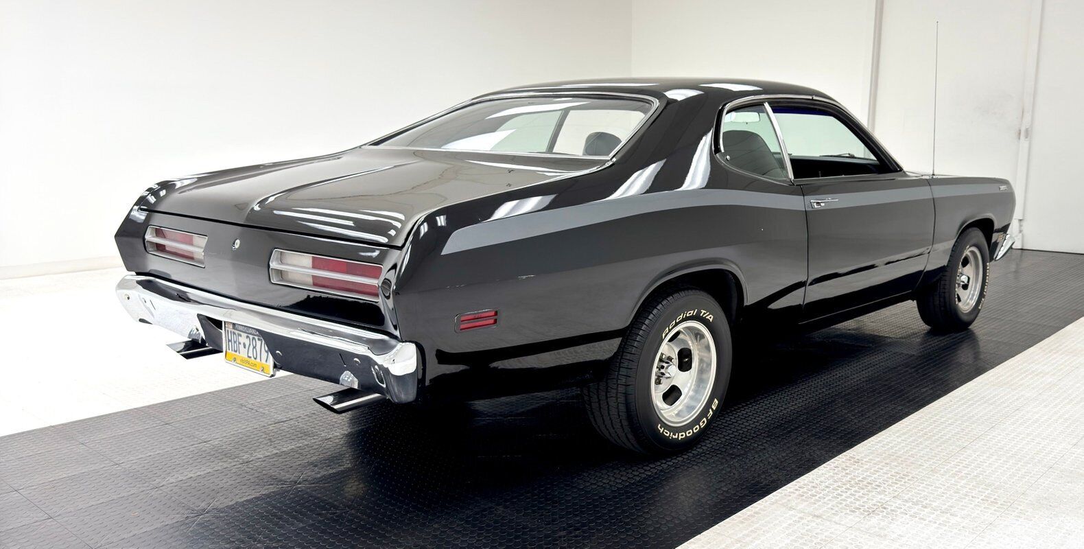 Plymouth-Duster-1972-Black-Black-21068-4