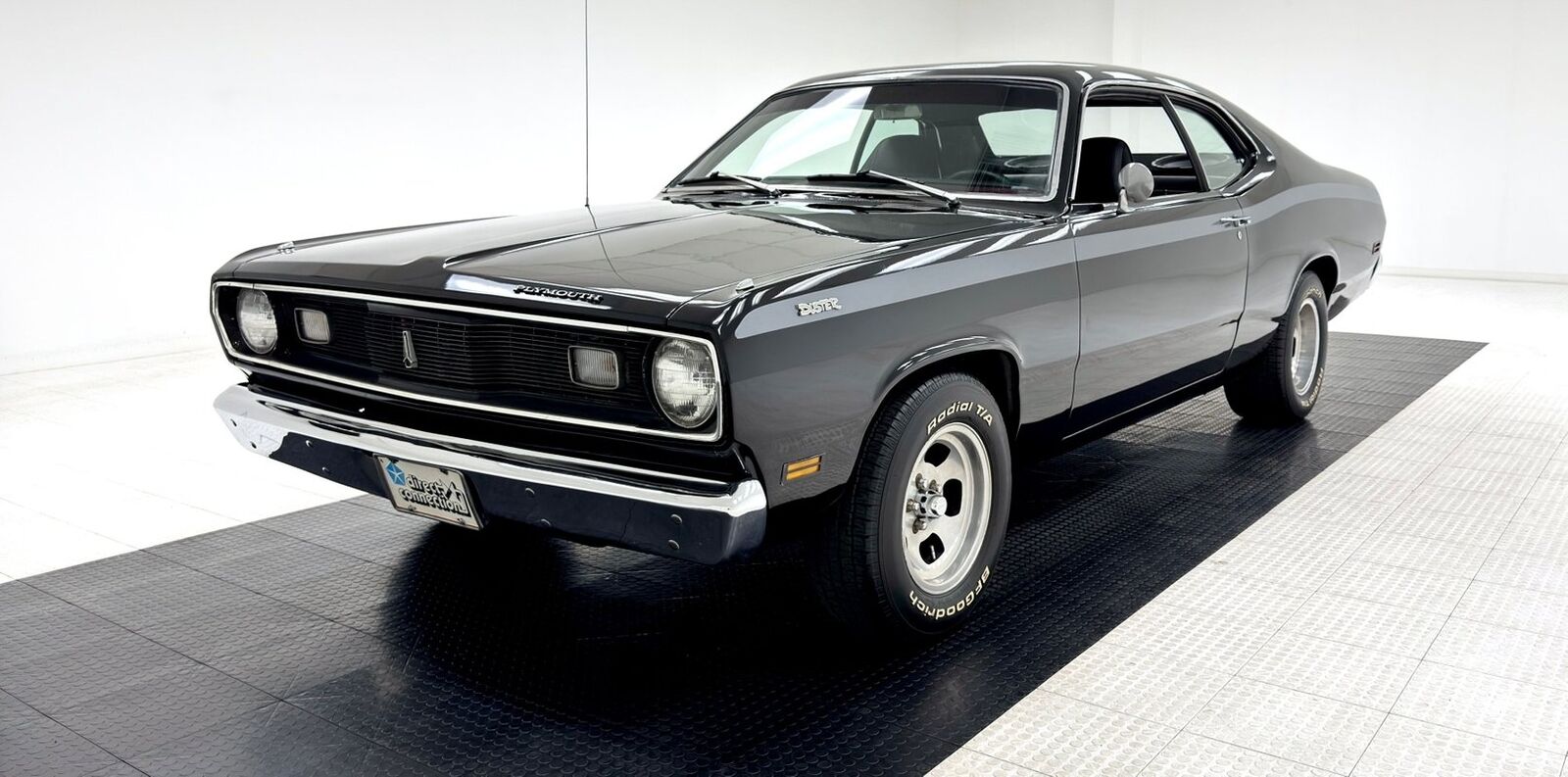 Plymouth Duster  year1}