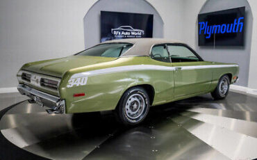 Plymouth-Duster-1972-Green-Green-117122-6