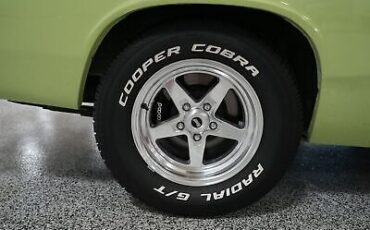 Plymouth-Duster-1973-Green-Green-72744-8