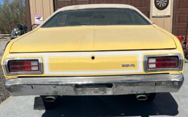 Plymouth-Duster-1973-Yellow-White-168981-4