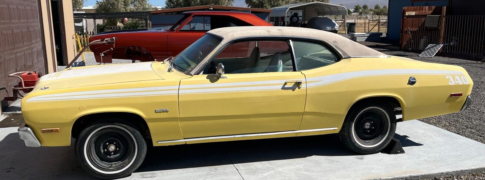 Plymouth Duster  year1}