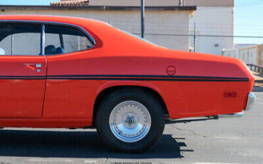 Plymouth-Duster-Coupe-1970-Orange-Black-2-4