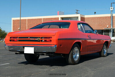 Plymouth-Duster-Coupe-1970-Orange-Black-2-7