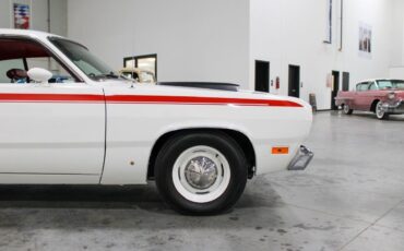 Plymouth-Duster-Coupe-1970-White-Red-88339-10