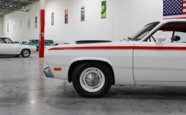 Plymouth-Duster-Coupe-1970-White-Red-88339-2